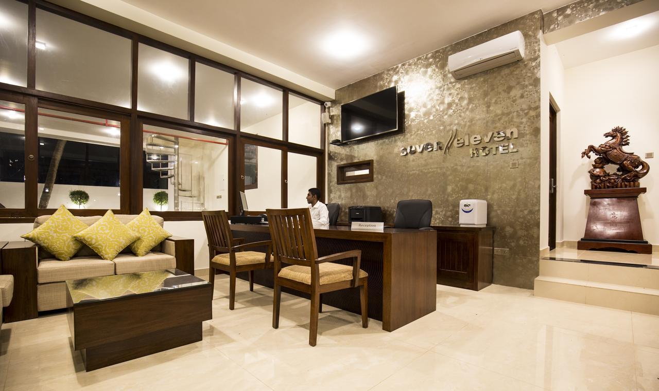 Grand 7 Hotel -Kesbewa Piliyandala Dış mekan fotoğraf