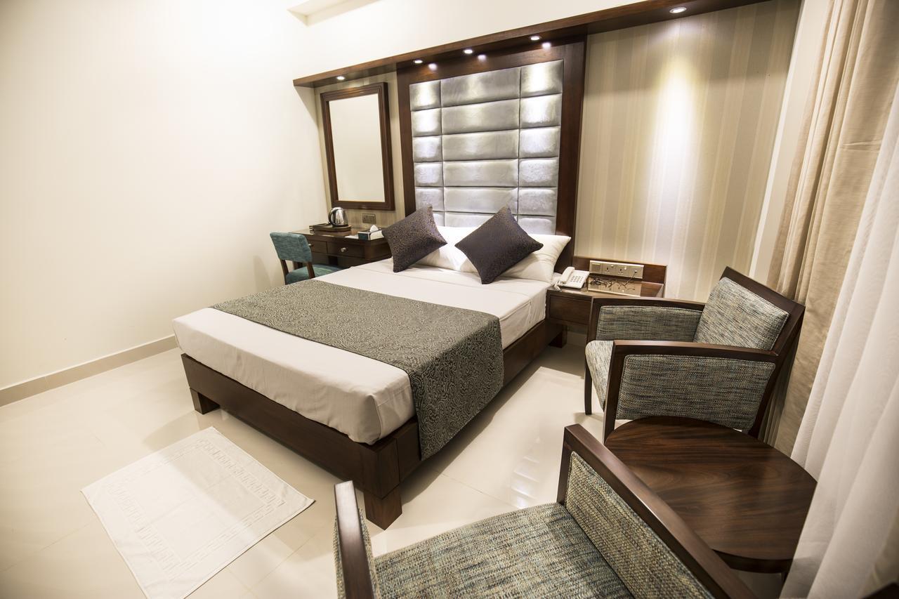 Grand 7 Hotel -Kesbewa Piliyandala Dış mekan fotoğraf