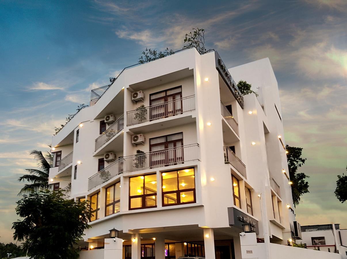 Grand 7 Hotel -Kesbewa Piliyandala Dış mekan fotoğraf
